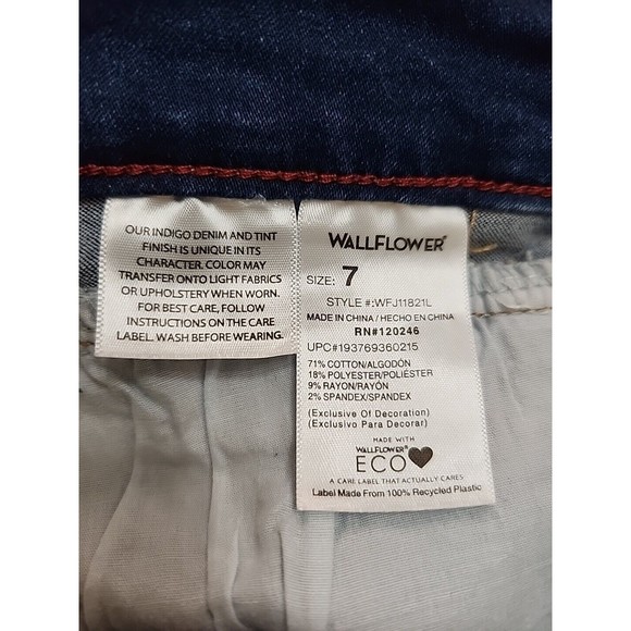 WallFlower Sassy Shorty Shorts Womens Juniors 7 Insta Soft Distressed Cuffed NEW - Picture 5 of 10